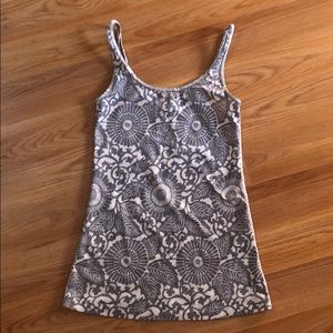 Lululemon Soze 6 tank top